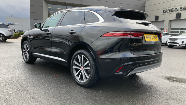 Jaguar F-Pace 2.0 D200 R-Dynamic SE 5dr Auto AWD Diesel Estate